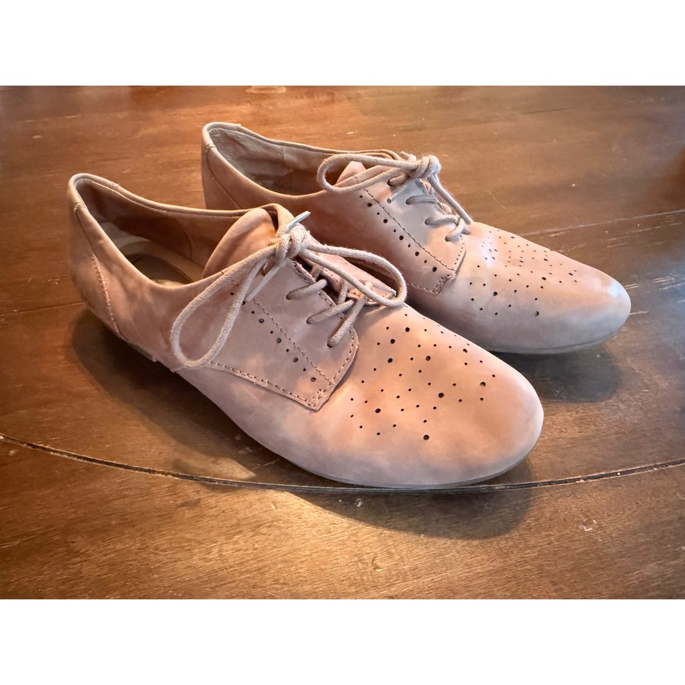 b.o.c. Born Concept Women Blush Tan Leather Perforated Oxford Flats Z56017 8.5M